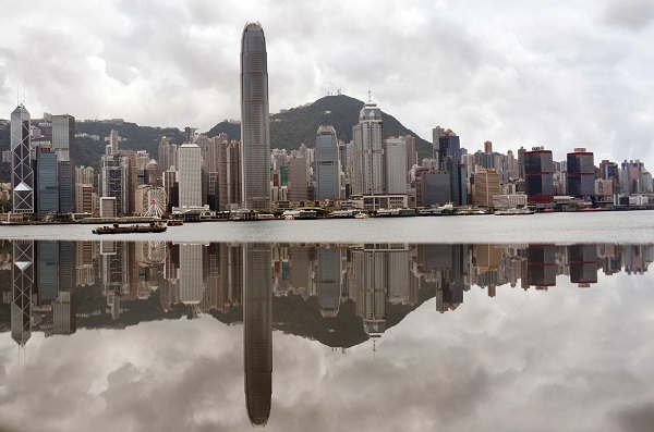 “风暴之中”香港金融中心地位坚若磐石